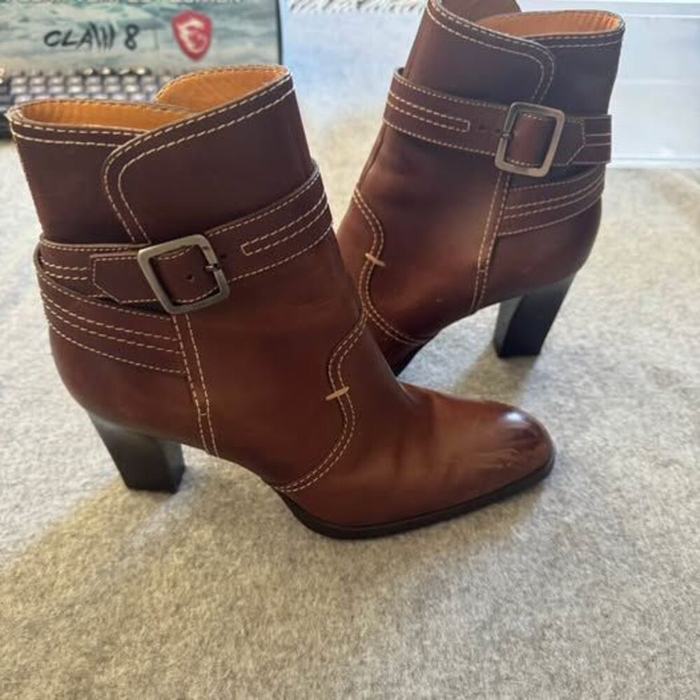 Tod's Leather Ankle Boots